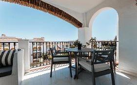 Spacious 2-Bedroom Apartment With Free Parking