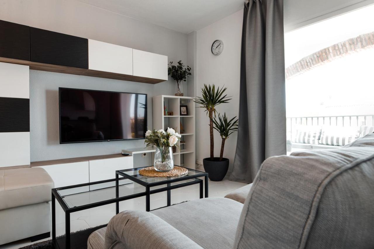 Spacious 2-Bedroom Apartment With Free Parking Sitio de Calahonda Exterior foto