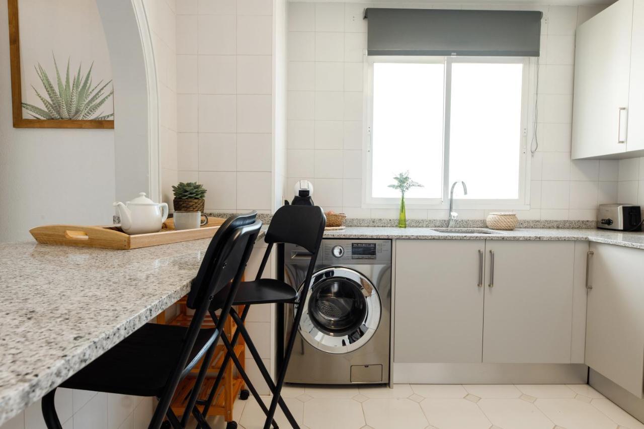 Spacious 2-Bedroom Apartment With Free Parking Sitio de Calahonda Exterior foto