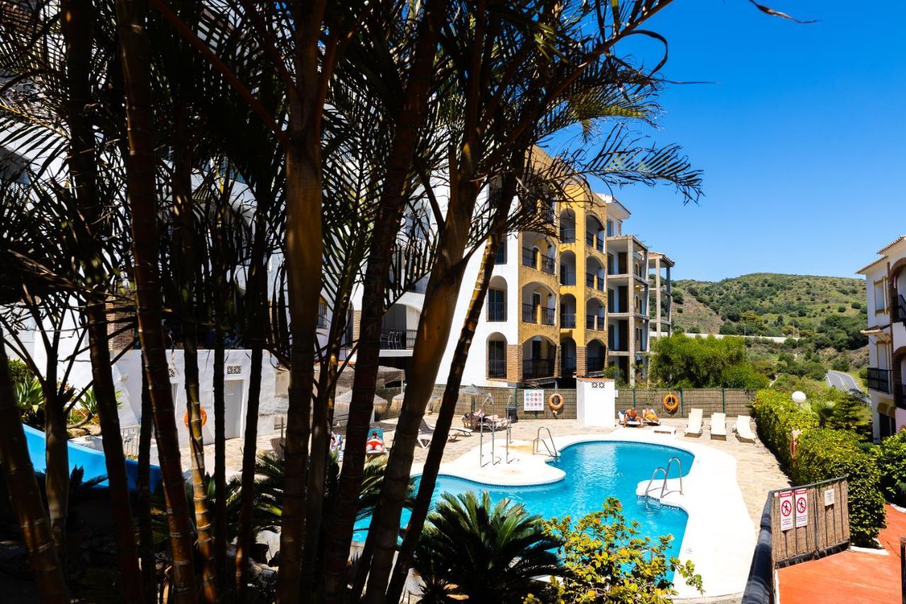 Spacious 2-Bedroom Apartment With Free Parking Sitio de Calahonda Exterior foto