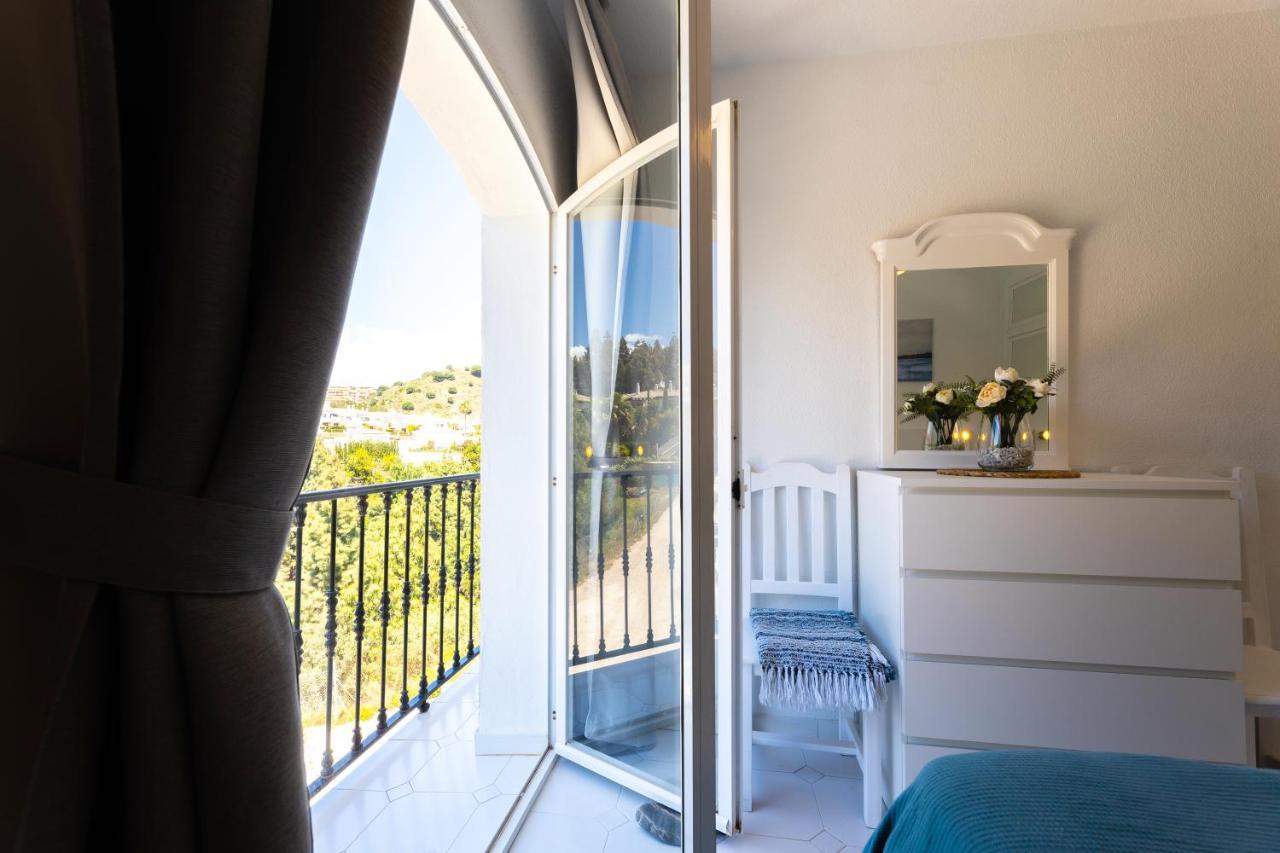Spacious 2-Bedroom Apartment With Free Parking Sitio de Calahonda Exterior foto