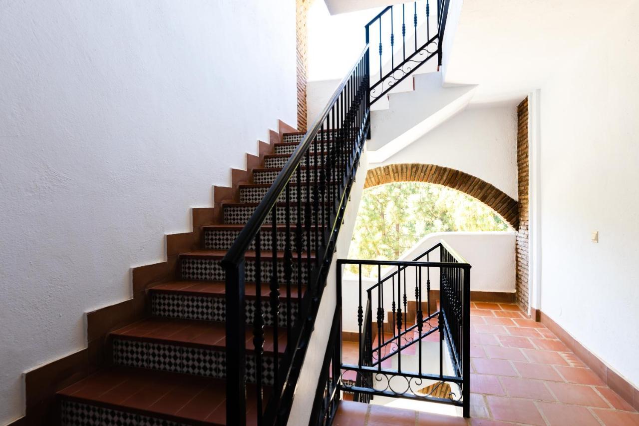 Spacious 2-Bedroom Apartment With Free Parking Sitio de Calahonda Exterior foto