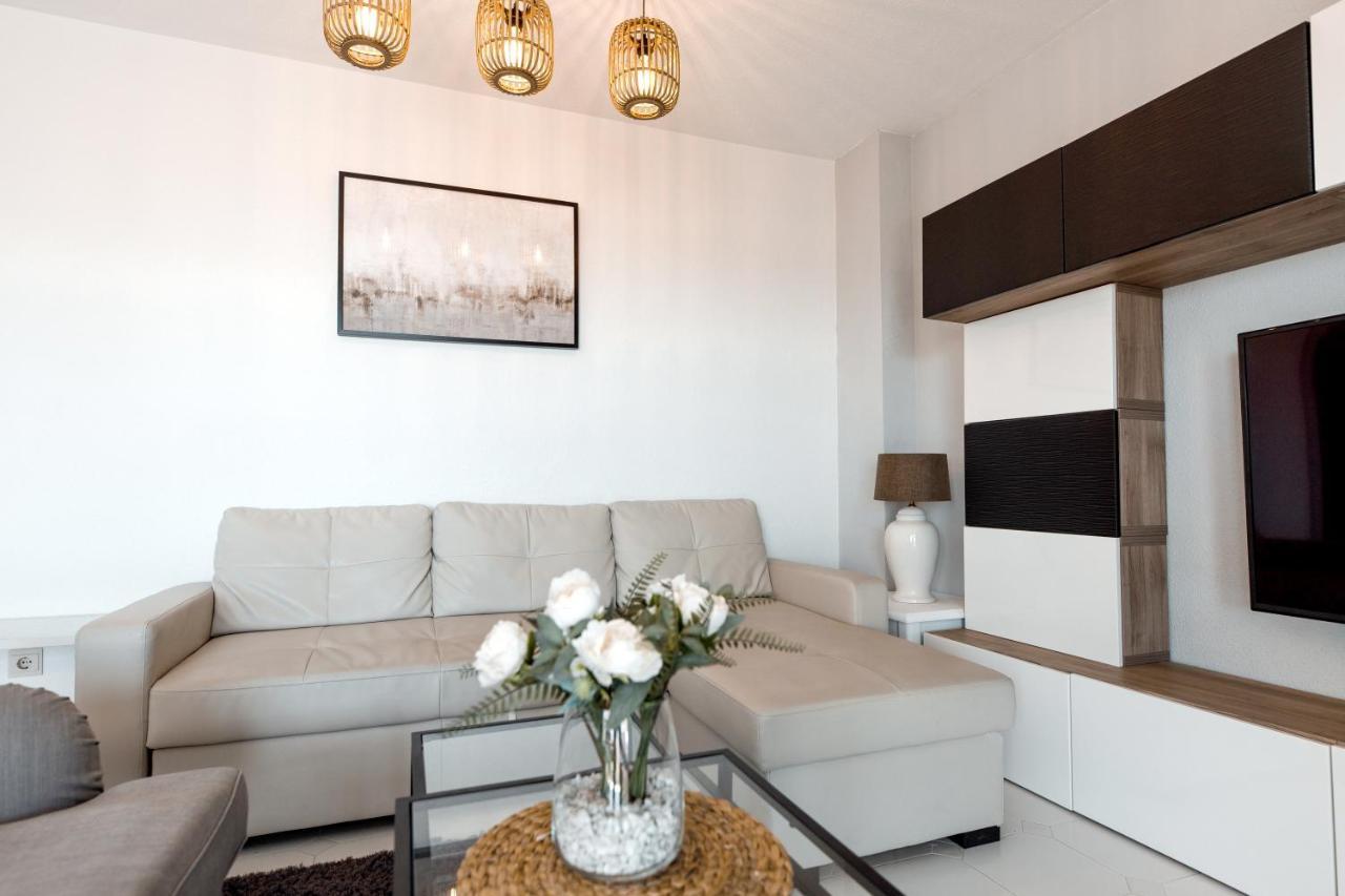 Spacious 2-Bedroom Apartment With Free Parking Sitio de Calahonda Exterior foto